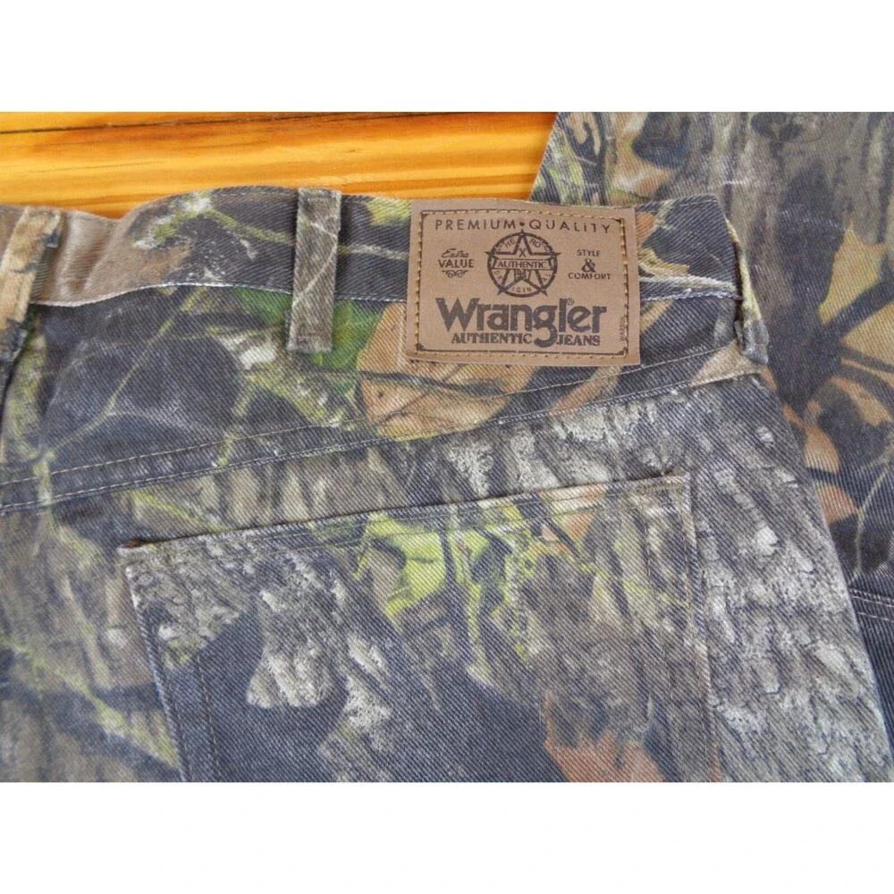Wrangler Jeans Mens 38x29 Mossy Oak Breakup Camo Hunting Double Knee Pristine!
